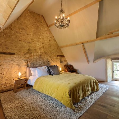 Maison Typique Bretonne Avec Toit De Chaume Camors Екстериор снимка